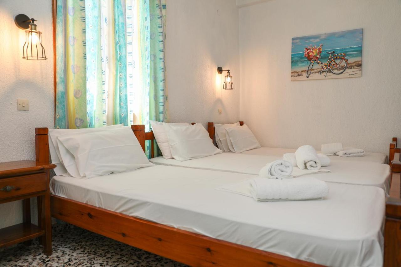 Fotini Rooms Скопелос Екстериор снимка