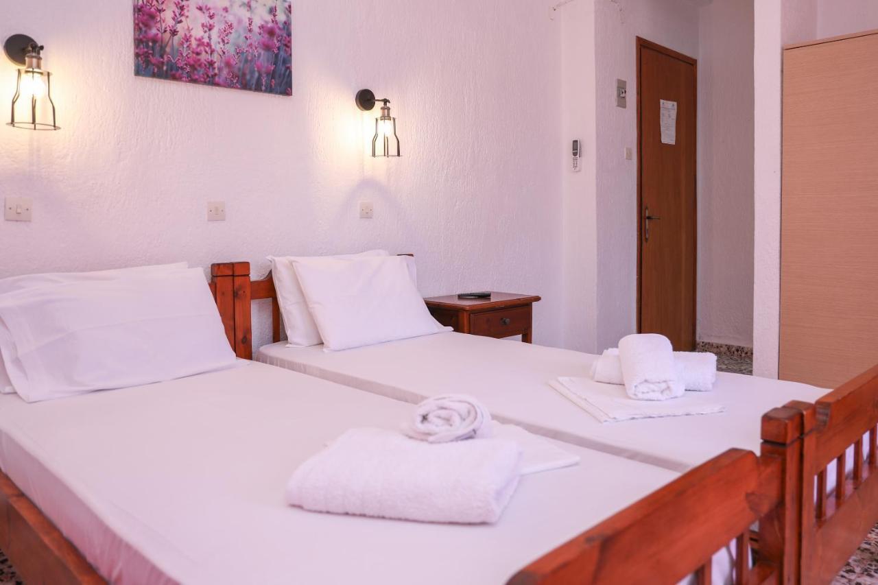Fotini Rooms Скопелос Екстериор снимка