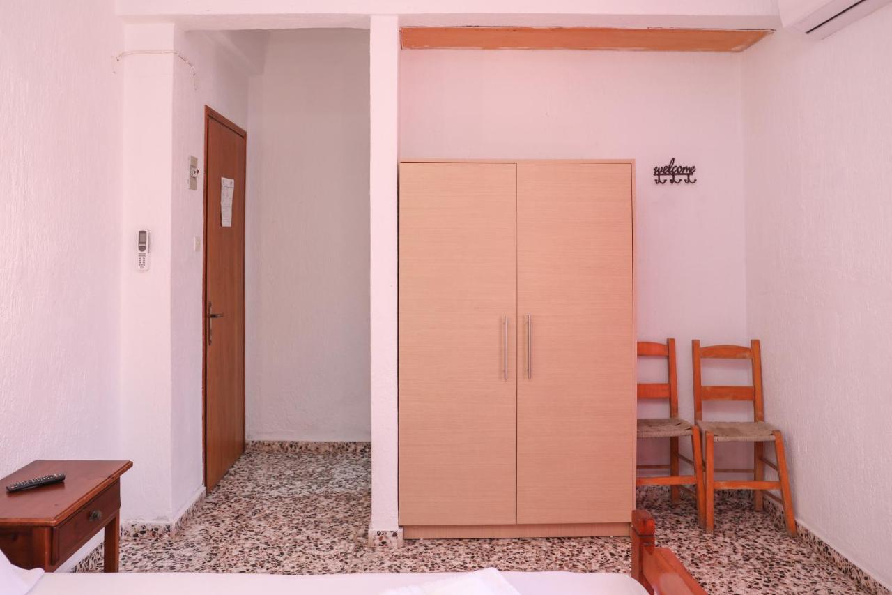 Fotini Rooms Скопелос Екстериор снимка